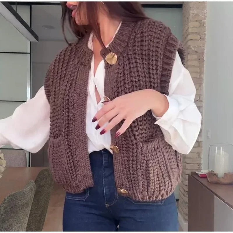 Dames gilet en tricot avec poches et détail de bouton Chic und Stil