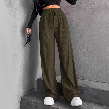 Wide pleated pants for women with elastic waistband and practical pockets Chic and Style