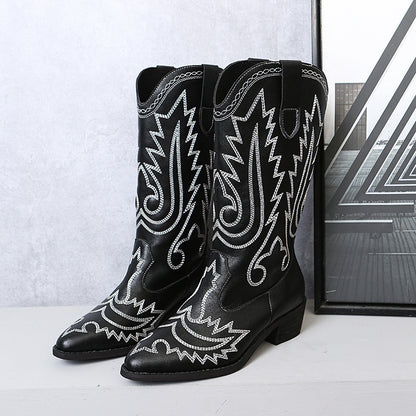 Bottes cowboy pour femmes avec des ornements à la mode et un élégant talon Chic und Stil