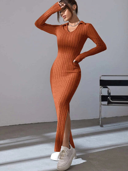 Robe en tricot pour femmes avec décolleté en V profond et fente latérale Chic und Stil