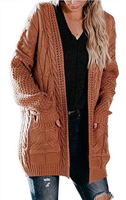 Dames grosse tricot cardigan avec une structure en torsades frappante et des poches pratiques Chic und Stil