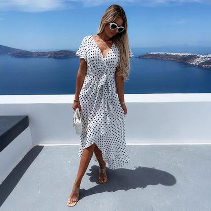 Robe maxi portefeuille à pois fluides Chic und Stil pour femmes