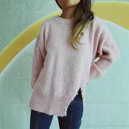 Pull en grosse maille pour femmes avec décolleté à perles et ourlet asymétrique Chic und Stil