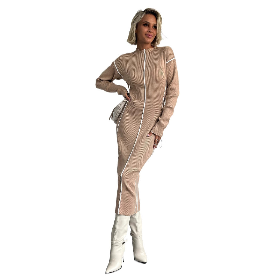 Robe tricot élégante pour femmes avec des coutures contrastées raffinées et une coupe cintrée Chic und Stil
