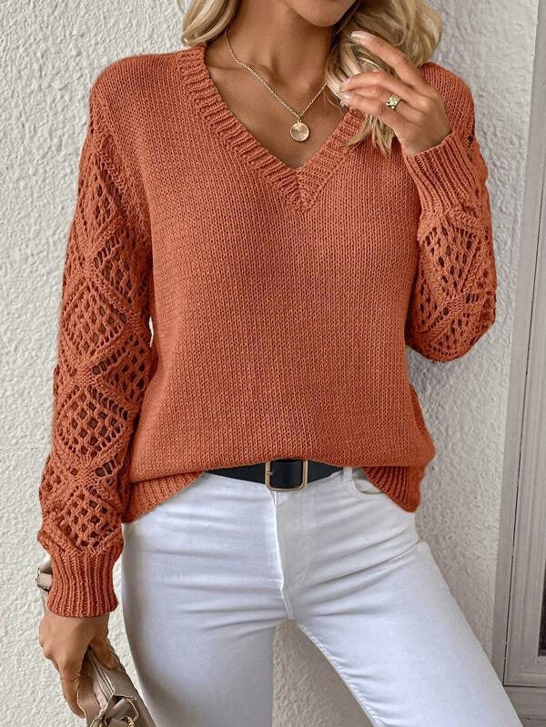 Pull en tricot pour femmes avec des manches en dentelle raffinées et un col en V Chic und Stil