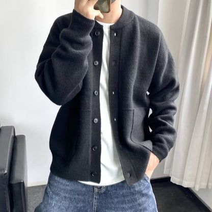 Cardigan en tricot confortable pour hommes avec fermeture à pression et poches latérales Chic und Stil