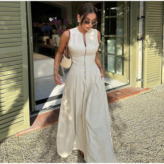 Femmes Robe de loisirs élégante avec un design col montant et fermeture éclair cachée Chic und Stil
