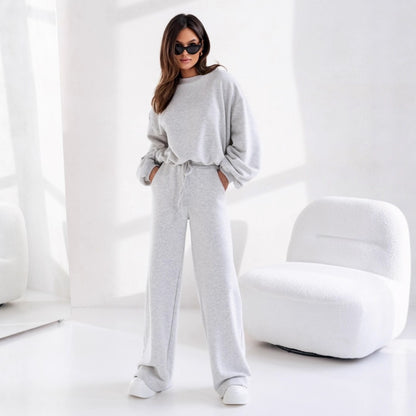 Casual outfit for women with wide pants and oversized sweatshirt Chic und Stil