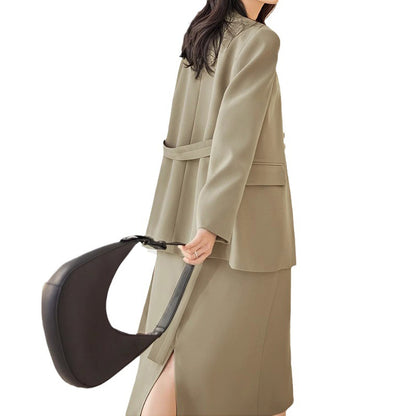 Blazer ajusté pour femmes à ouverture frontale avec détails de poche stylés Chic und Stil