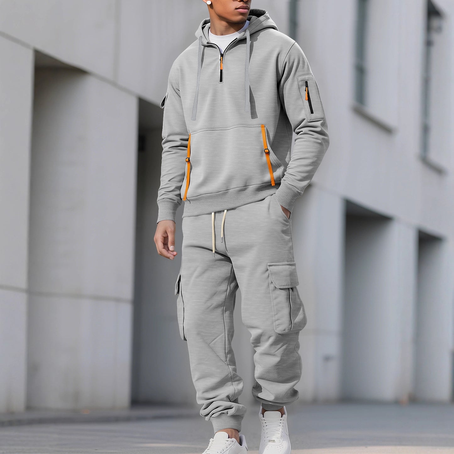 Functional sports set for men with hood and practical pockets Chic and Style