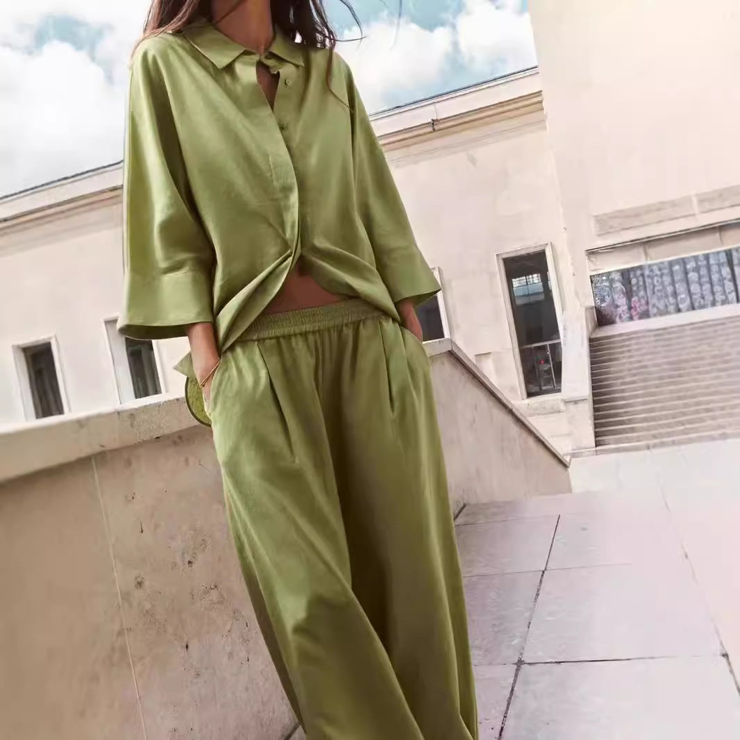 Chemise oversize décontractée pour femmes en mélange de coton léger avec des détails classiques Chic und Stil