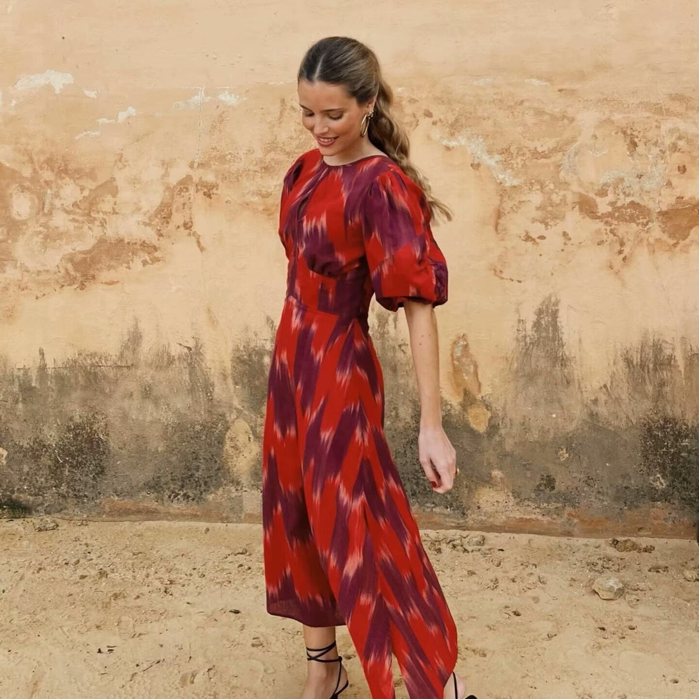 Robe maxi pour dames avec élégante fronce et manches bouffantes modernes Chic und Stil