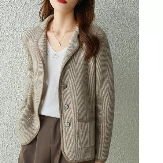 Cardigan Texturé en Chevrons pour Femmes Chic und Stil