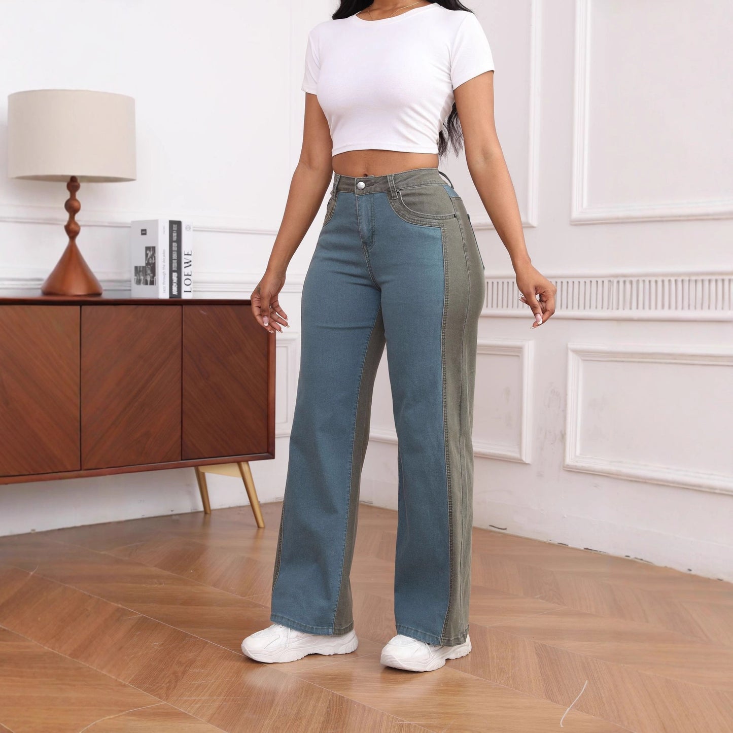 Wide denim pants for women with coordinated side insert Chic und Stil