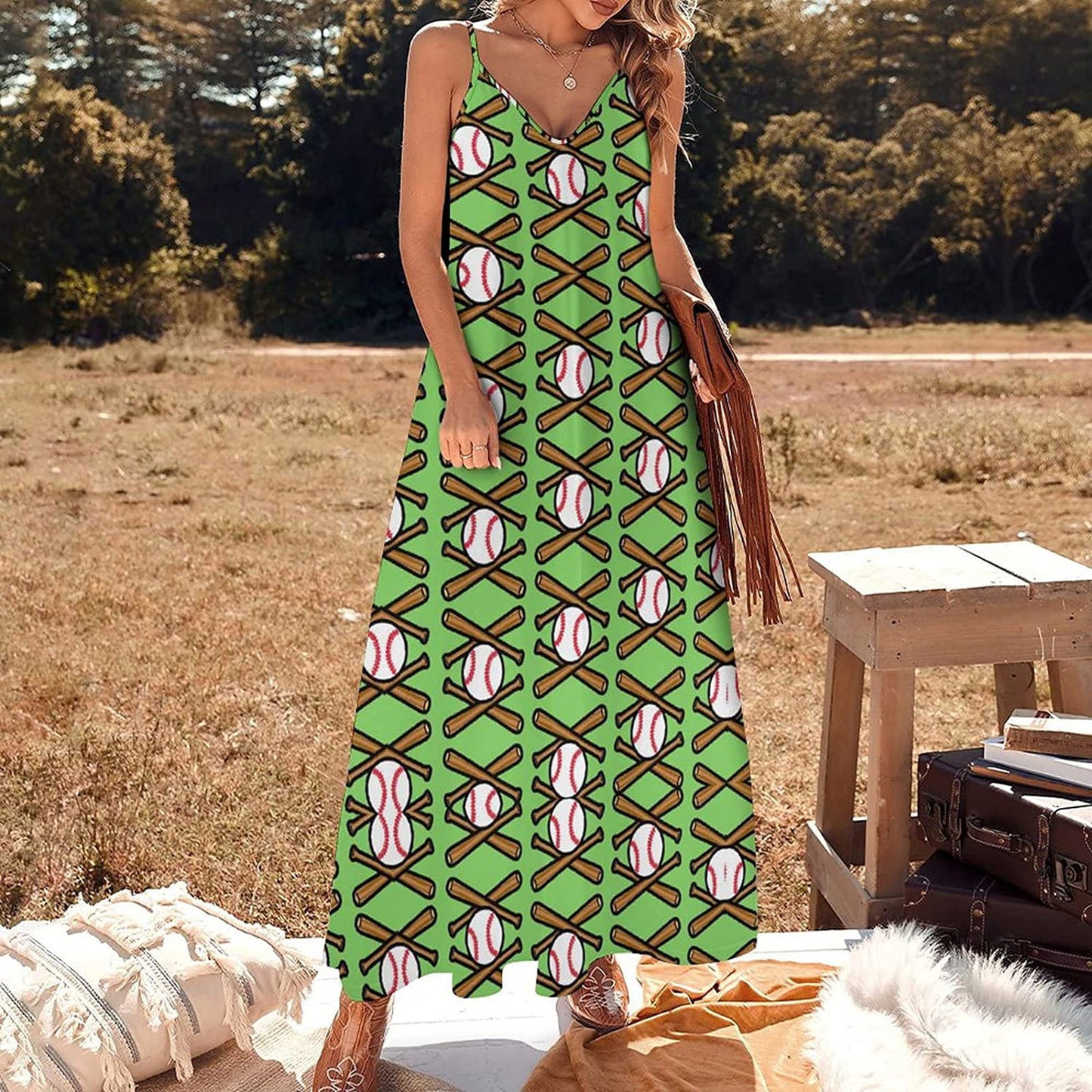 Robe maxi pour femmes avec un décolleté en V ludique et des motifs contrastés élégants Chic und Stil