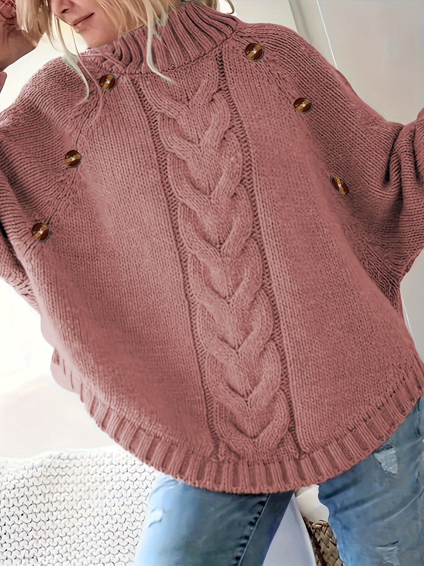 Dames gros pull en tricot avec col haut et détails de boutons Chic und Stil
