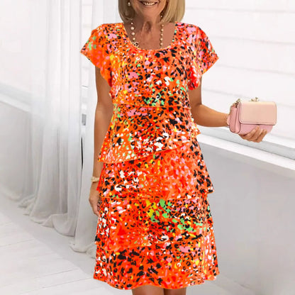 Robe portefeuille fluide pour femmes avec un superposition élégante et un motif unique Chic und Stil