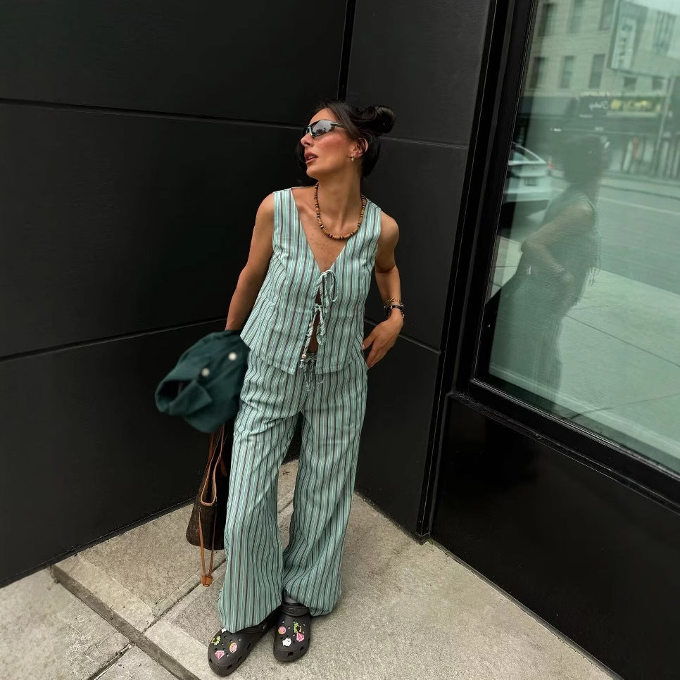 Wide striped pants for women with elastic waistband and tie belt Chic and Style