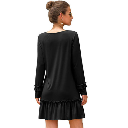 Robe mini femme avec décolleté en V et manches volantes Chic und Stil