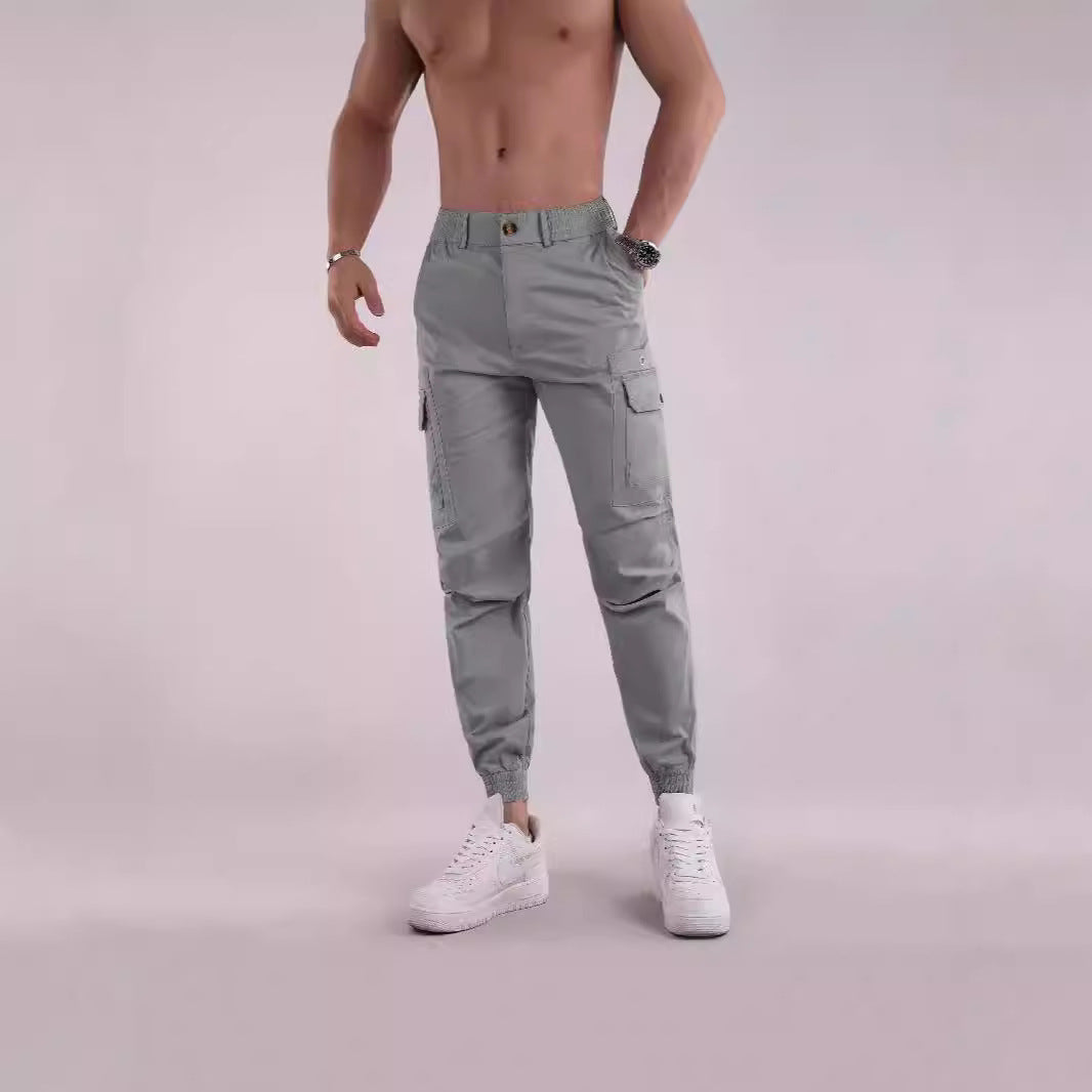 Men's cargo pants with functional pockets and elastic waist Chic und Stil