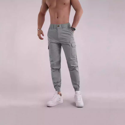 Men's cargo pants with functional pockets and elastic waist Chic und Stil