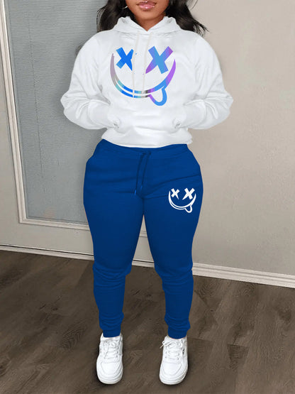 Women's hoodie and jogger pants set with unique graphic design Chic und Stil