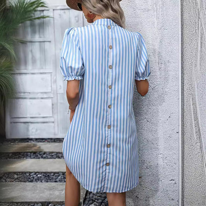 Robe tunique pour femmes avec des manches bouffantes et des rayures modernes Chic und Stil