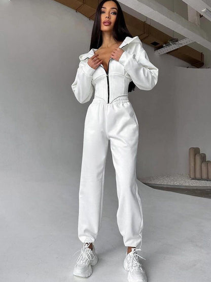 Combinaison sportive pour femmes avec fermeture éclair et col haut Chic und Stil