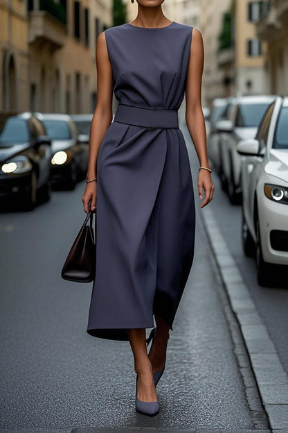 Ladies Elegant Maxi Dress with Ruffled Skirt and Fitted Top Chic and Style