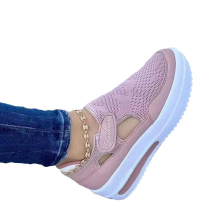 Baskets slip-on sportives pour femmes avec dessus en matériau respirant Chic und Stil