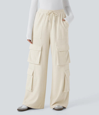 Ladies cargo pants with a wide cut and practical side pockets Chic and Style