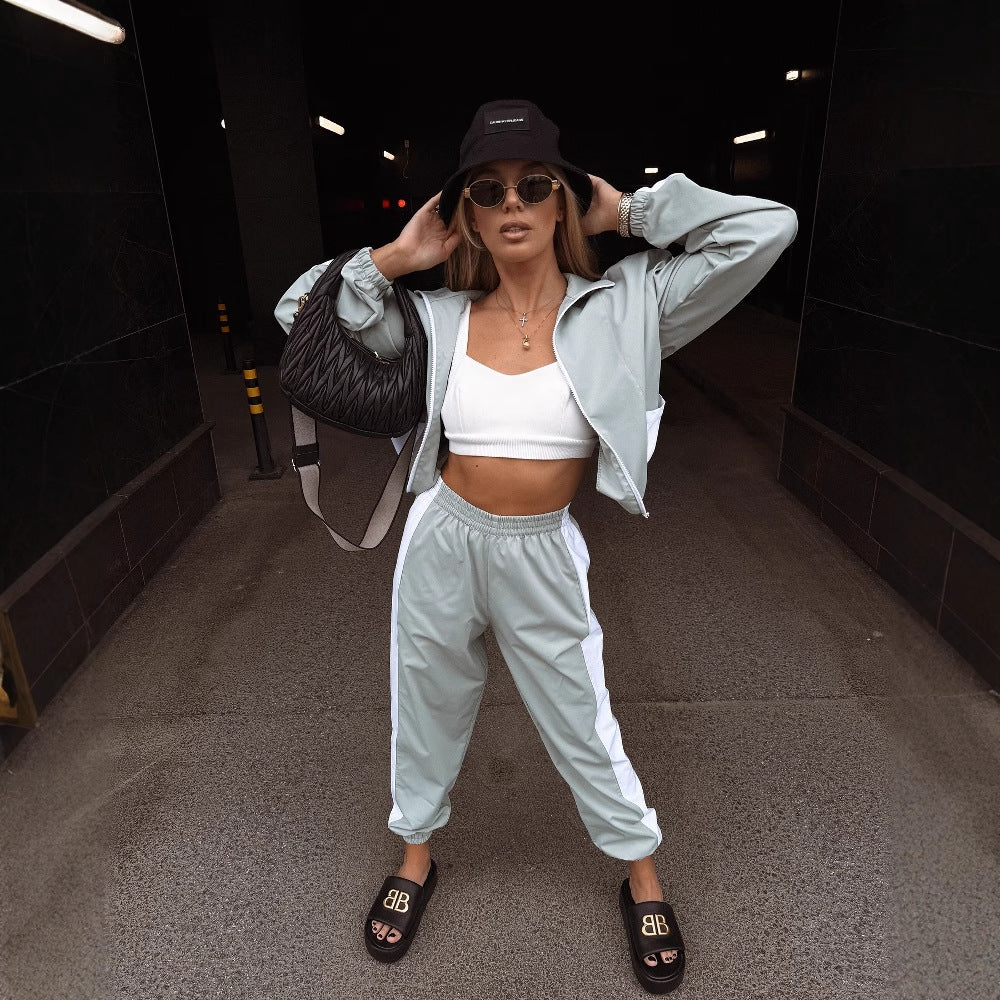 Combinaison tendance pour femmes avec col montant et taille élastique Chic und Stil