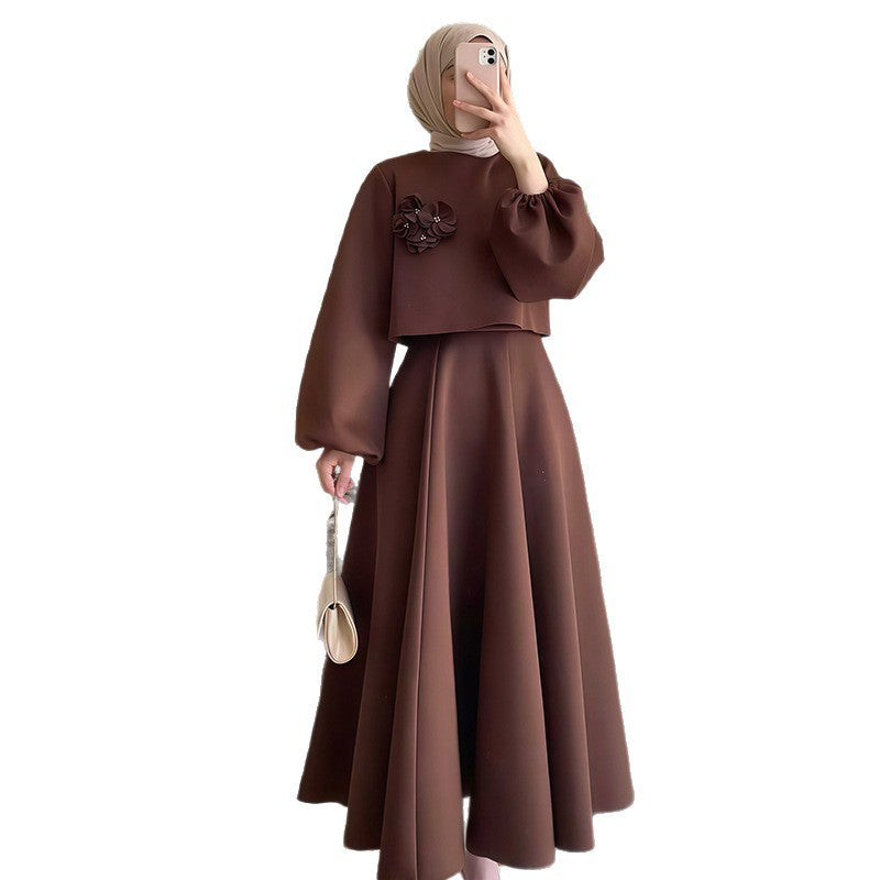 Dames Élégante Robe Maxi avec Manches Bouffantes et Détail Floral Décoratif Chic und Stil