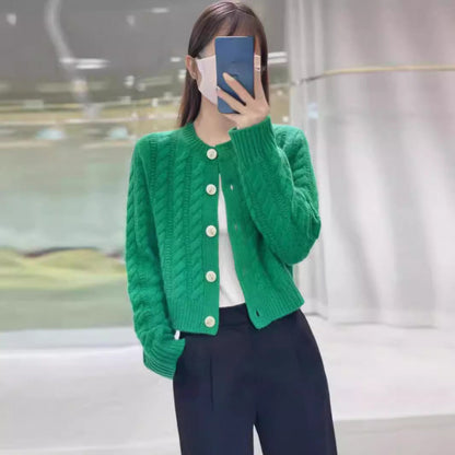 Dames gilet en tricot épais avec boutons décoratifs et motif en tresses spécial Chic und Stil