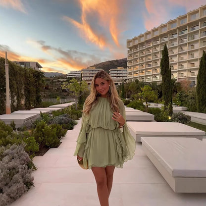 Robe maxi aérée pour femmes avec des détails de volants volumineux Chic und Stil