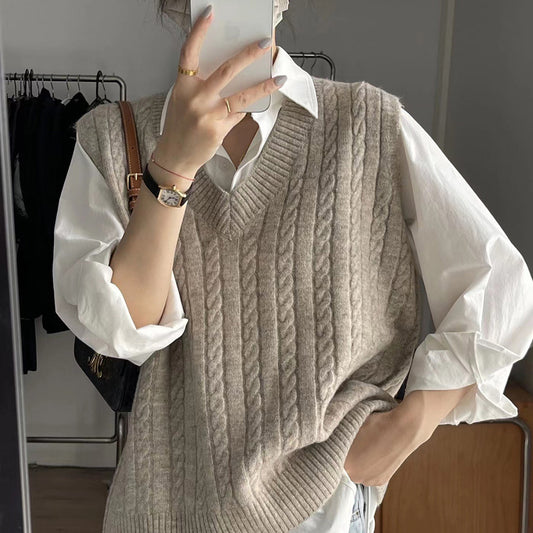 Pull en tricot pour femmes avec décolleté en V et motif torsadé Chic und Stil