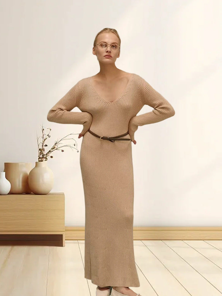Robe en tricot à manches longues pour femmes avec décolleté en V plongeant et silhouette près du corps Chic und Stil