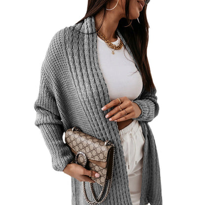 Ladies Chunky Knit Cardigan with Elegant Structure, Chic and Stylish