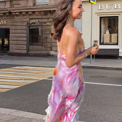 Robe maxi pour femmes avec design floral et détails de volants raffinés Chic und Stil
