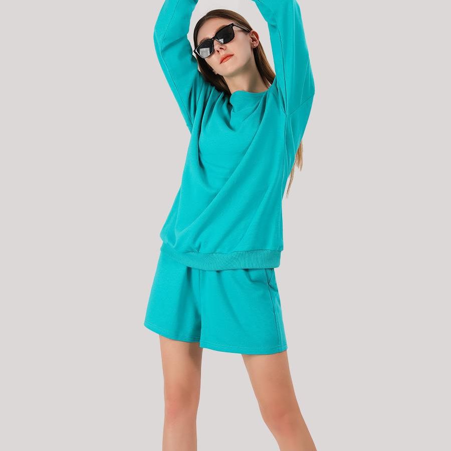 Dames ensemble décontracté de sweat-shirt et de shorts Chic und Stil