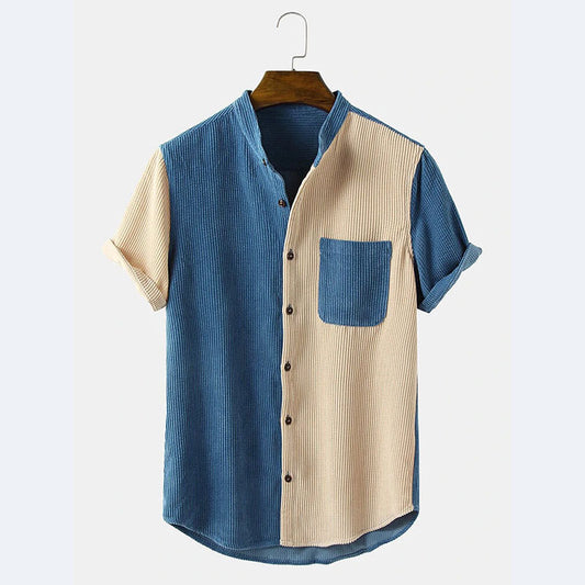 Chemise à manches courtes pour hommes avec design texturé et patte de boutonnage Chic und Stil