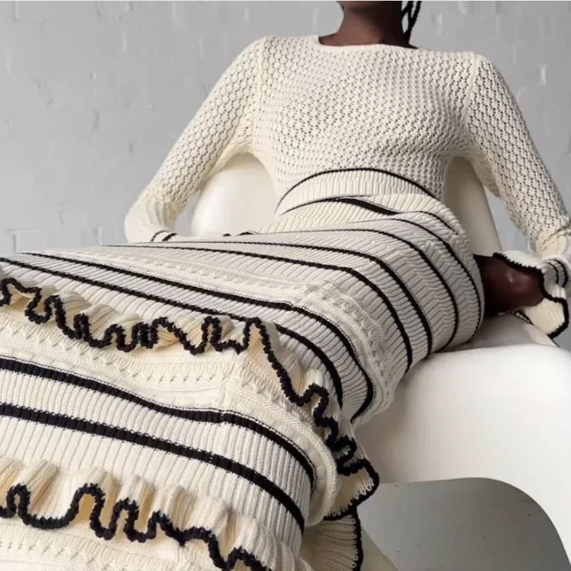 Robe maxi en tricot pour femmes avec un motif en losanges raffiné et une rayure contrastante Chic und Stil