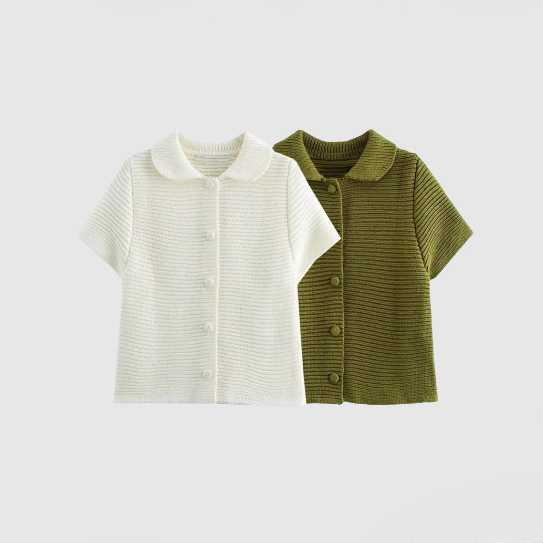 Pour femmes haut à manches courtes avec détails de boutons et ensemble de shorts assorti Chic und Stil