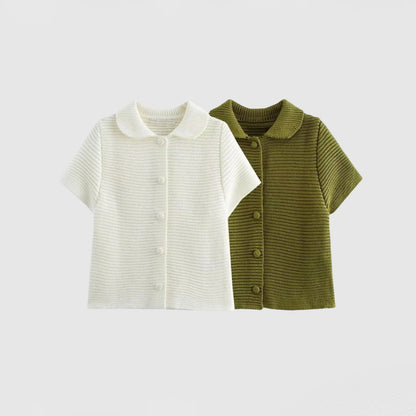 Pour femmes haut à manches courtes avec détails de boutons et ensemble de shorts assorti Chic und Stil
