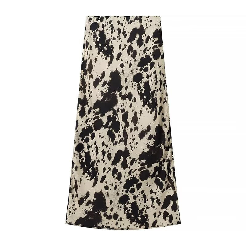 A-line skirt for women with a stylish animal print Chic und Stil