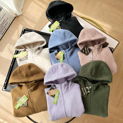 Veste en polaire pour femmes avec col haut et poches latérales pratiques Chic & Stil