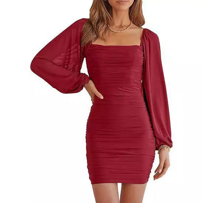 Robe mini ajustée pour femmes avec manches bouffantes et décolleté carré Chic und Stil