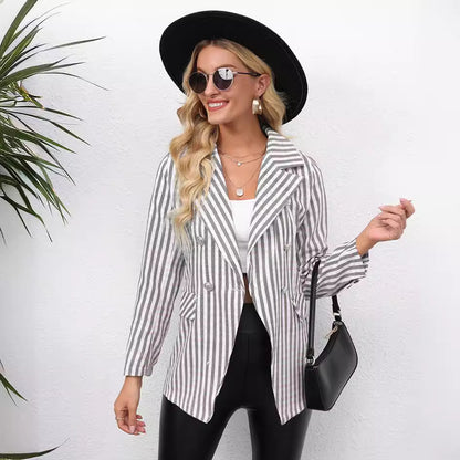 Blazer à carreaux pour femmes avec double boutonnage et silhouette slim Chic und Stil