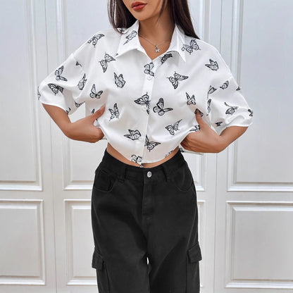 Chemise à boutons à manches courtes imprimé papillon Chic und Stil