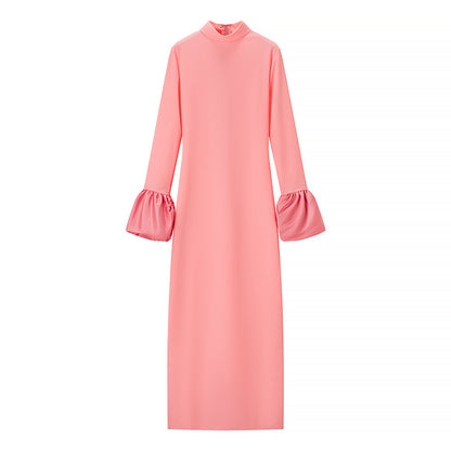 Robe maxi pour femmes avec des manches en forme de volants et un élégant col montant Chic und Stil